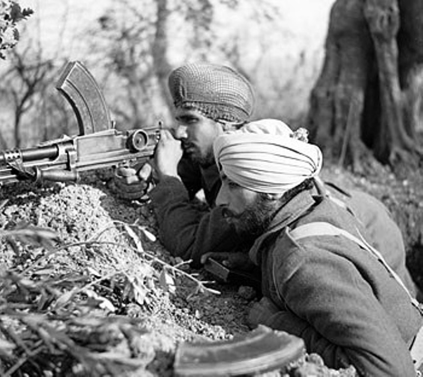 Sikh soldiers in italy 1 (125K)